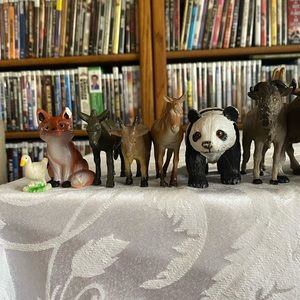 25 Lot of Animal Figures